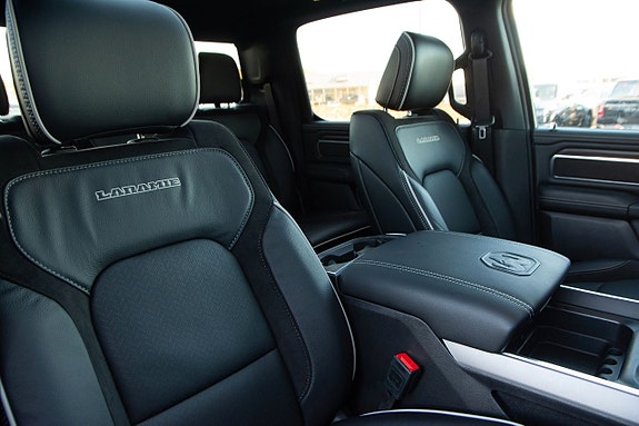 Dodge RAM 1500 13 of 16
