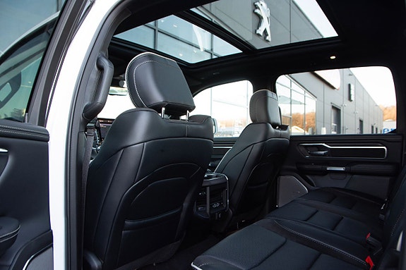 Dodge RAM 1500 16 of 16