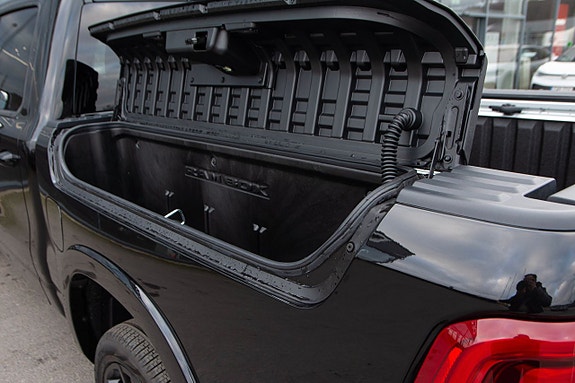 Dodge RAM 1500 8 of 17