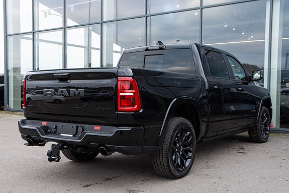Dodge RAM 1500 5 of 17