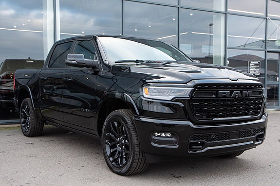 Dodge RAM 1500 3 of 17
