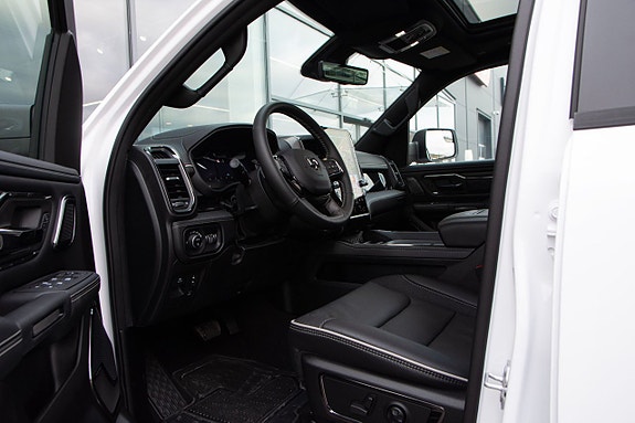 Dodge RAM 1500 11 of 20