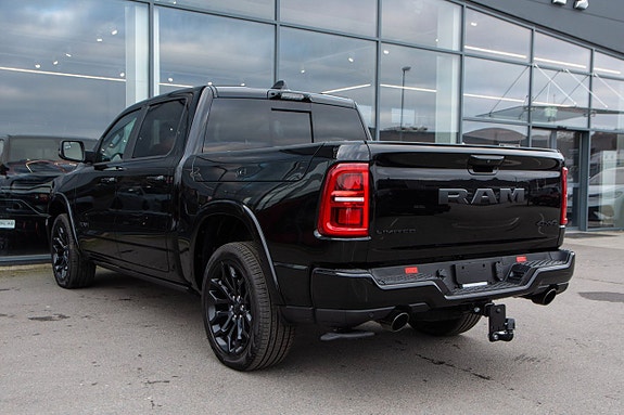 Dodge RAM 1500 7 of 17