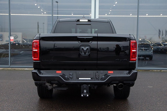 Dodge RAM 1500 6 of 17