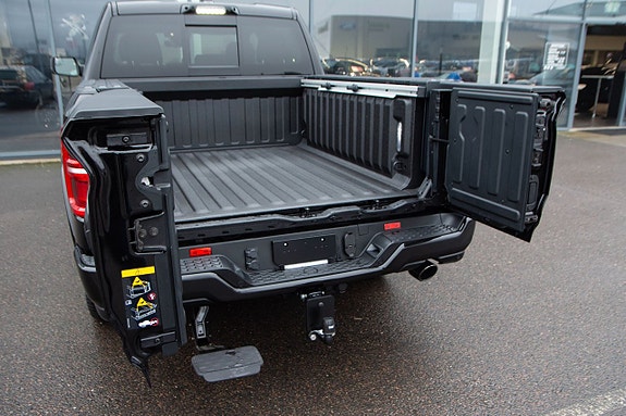 Dodge RAM 1500 8 of 17