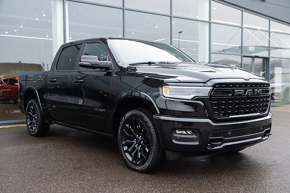 Dodge RAM 1500 3 of 5
