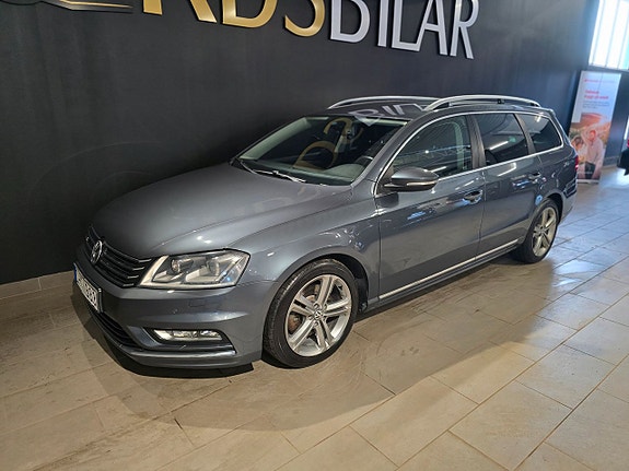 Volkswagen Passat 2 of 5