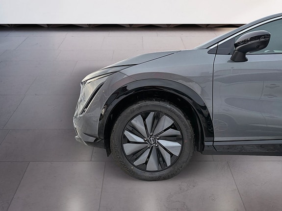 Nissan Ariya 8 of 13