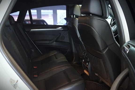BMW X6 13 of 14
