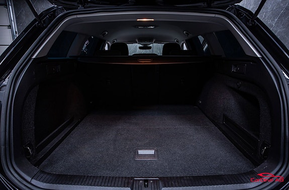 Volkswagen Passat 18 of 26