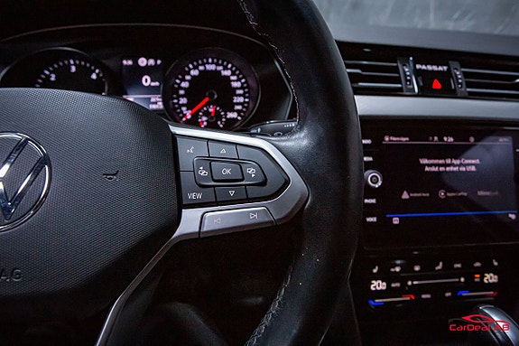 Volkswagen Passat 20 of 26