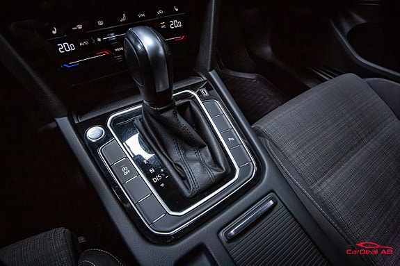 Volkswagen Passat 26 of 26