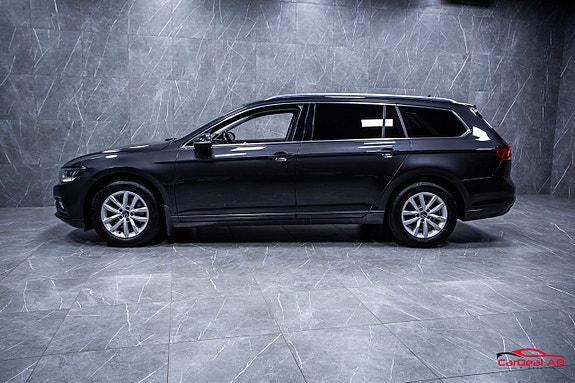 Volkswagen Passat 4 of 5