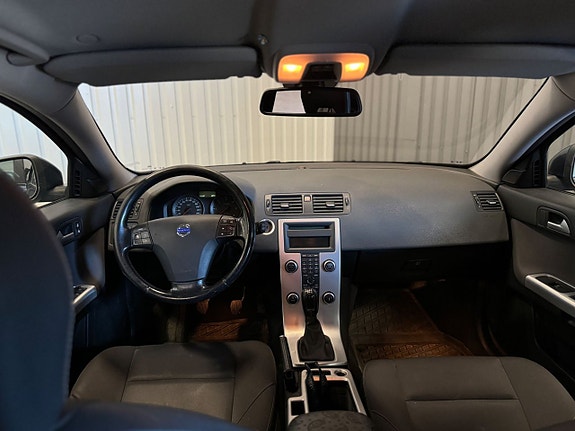 Volvo V50 7 of 8