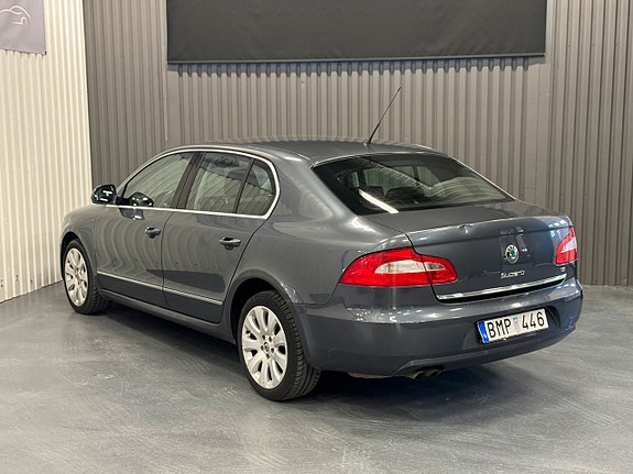 Skoda Superb 4 of 5