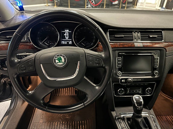 Skoda Superb 6 of 10