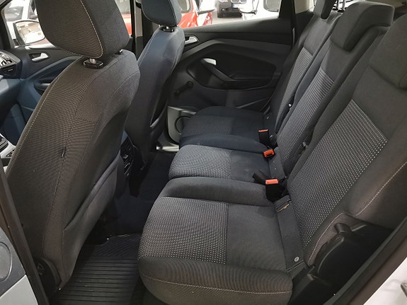 Ford C-Max 12 of 19