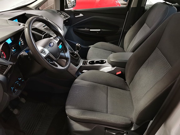 Ford C-Max 8 of 19
