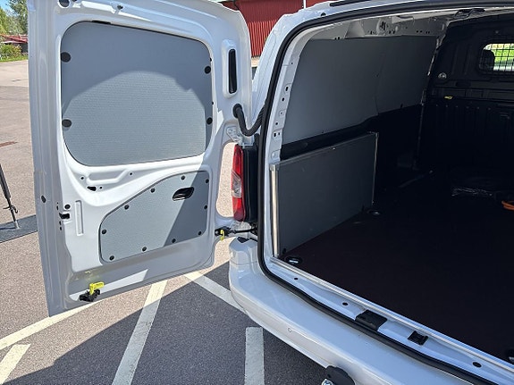 Toyota Proace City 27 of 29