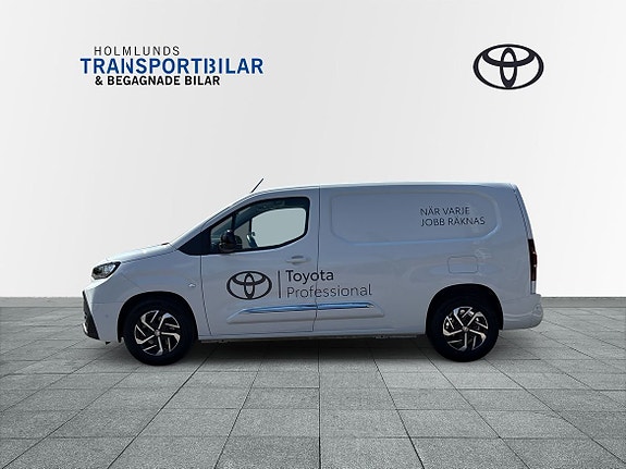 Toyota Proace City 3 of 5