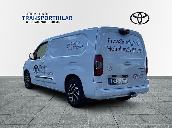 Toyota Proace City 2 of 5