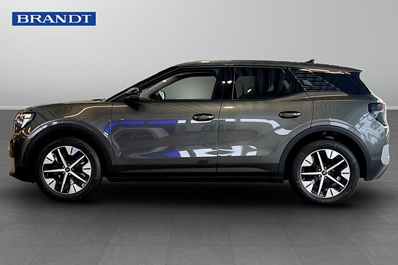 Ford Explorer 3 of 5