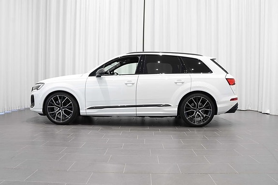 Audi SQ7 2 of 27