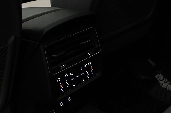 Audi SQ7 11 of 27