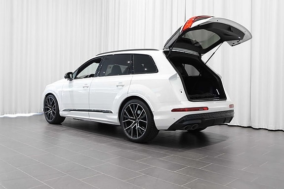 Audi SQ7 4 of 27