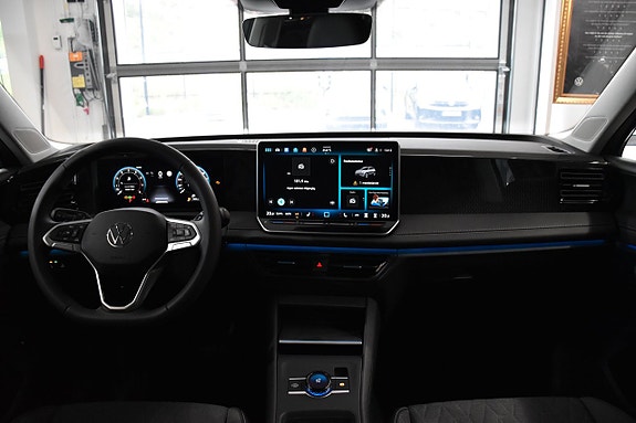 Volkswagen Tiguan 10 of 27