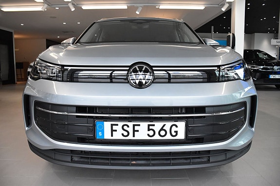 Volkswagen Tiguan 3 of 27