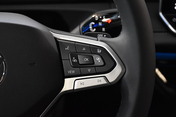 Volkswagen Tiguan 13 of 27