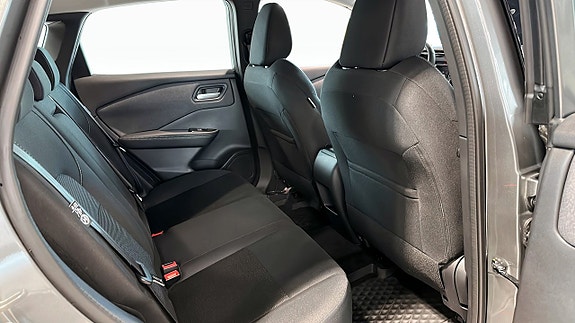 Nissan Qashqai 8 of 12