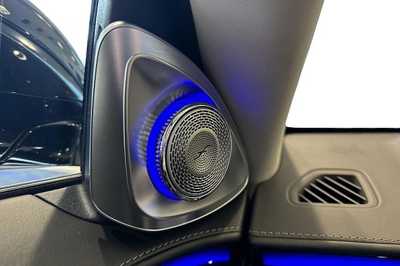 Mercedes-Benz S-Klass 12 of 17