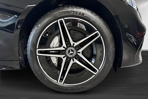 Mercedes-Benz C300 e 5 of 5