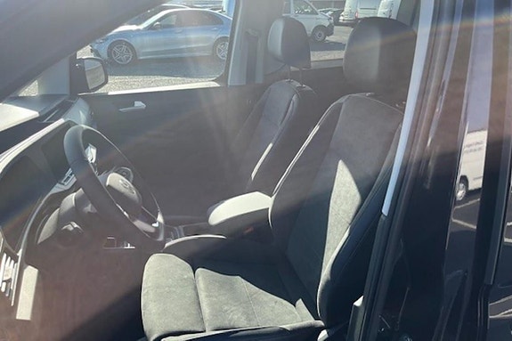 Volkswagen Caddy Maxi 10 of 12