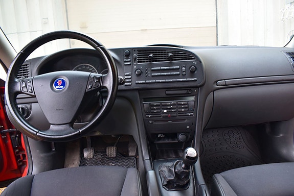 Saab 9-3 4 of 5