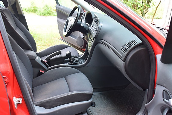 Saab 9-3 2 of 5