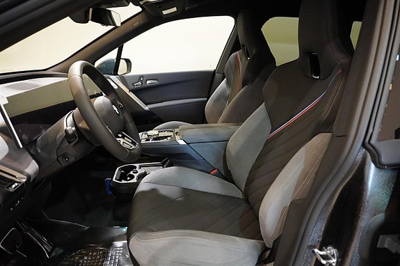 BMW iX 8 of 9