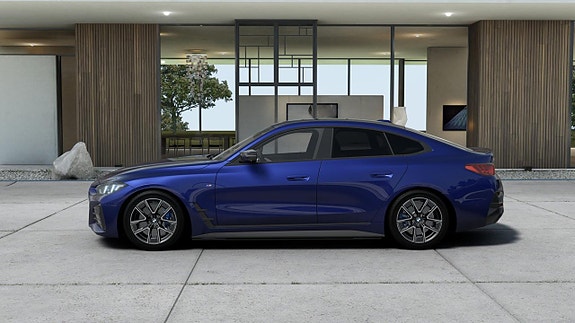 BMW i4 4 of 13
