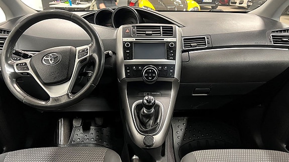 Toyota Verso 14 of 14