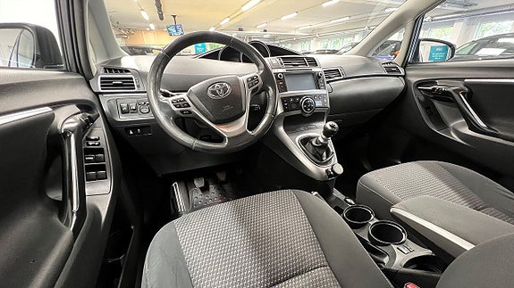 Toyota Verso 9 of 14
