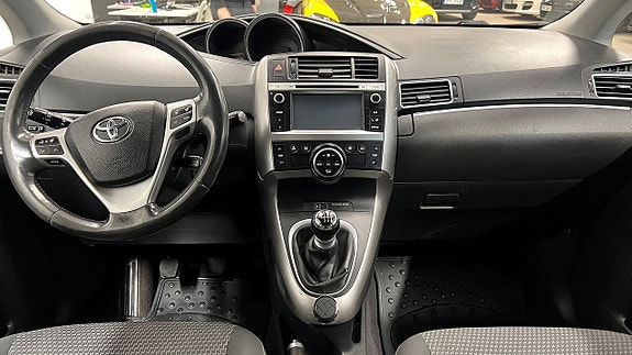 Toyota Verso 14 of 14