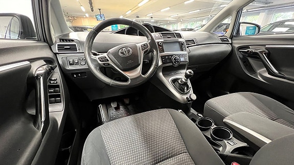 Toyota Verso 9 of 14