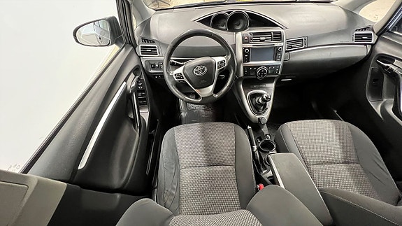 Toyota Verso 8 of 14