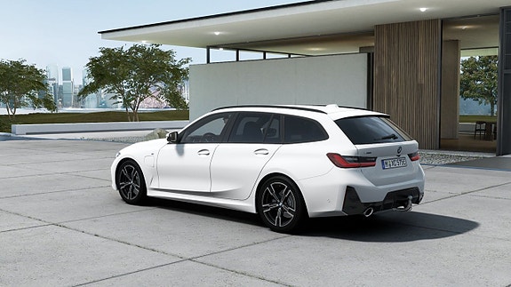 BMW 330e 2 of 13