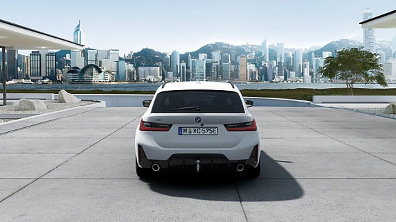 BMW 330e 5 of 13