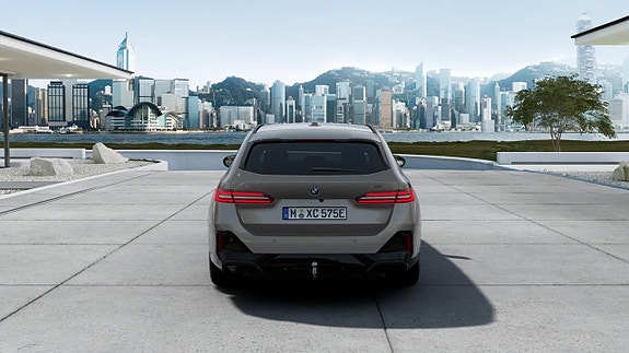 BMW i5 5 of 13