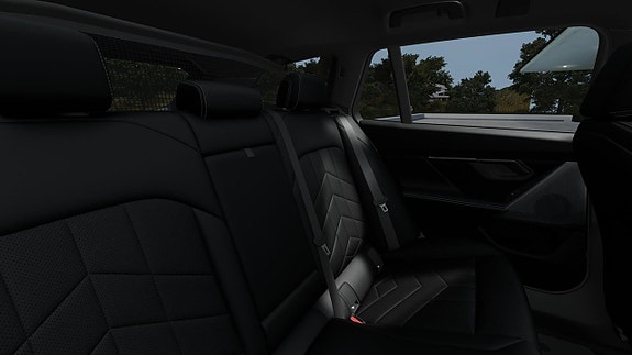 BMW i5 11 of 13