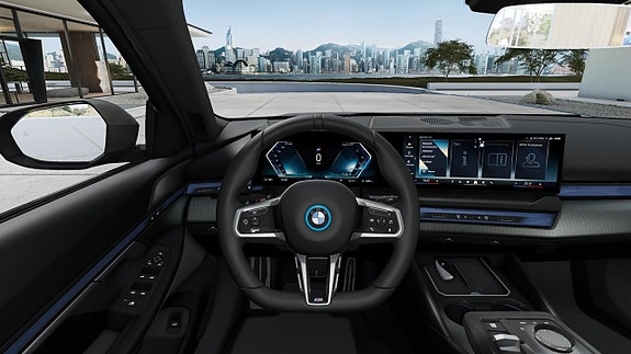 BMW i5 12 of 13